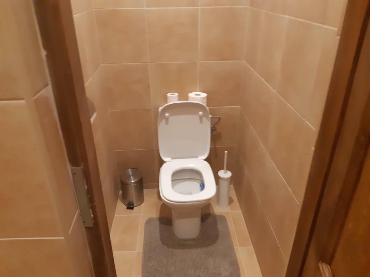 2 Bedroom Apartment Near Heroes Square Budapesta Exterior foto